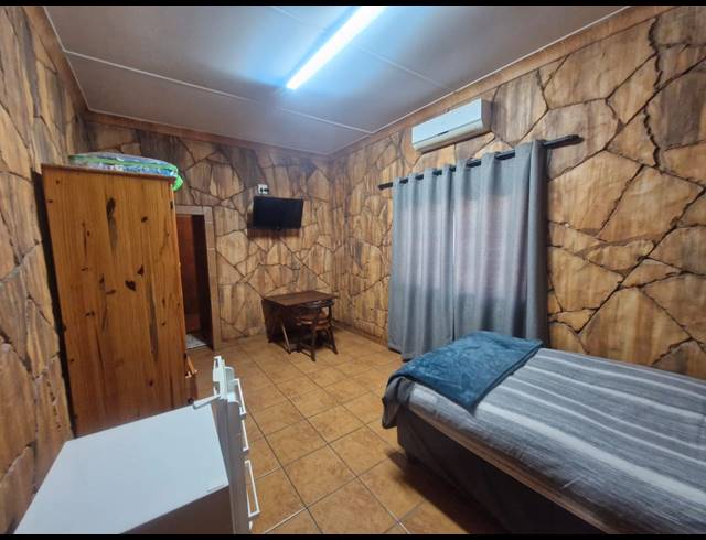 7 BEDROOM GUEST HOUSE FOR SALE IN DIBENG